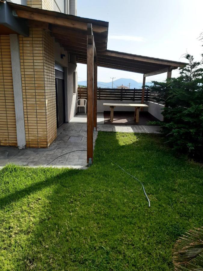 T&A Apartment,Near The Sea. Marathón 외부 사진