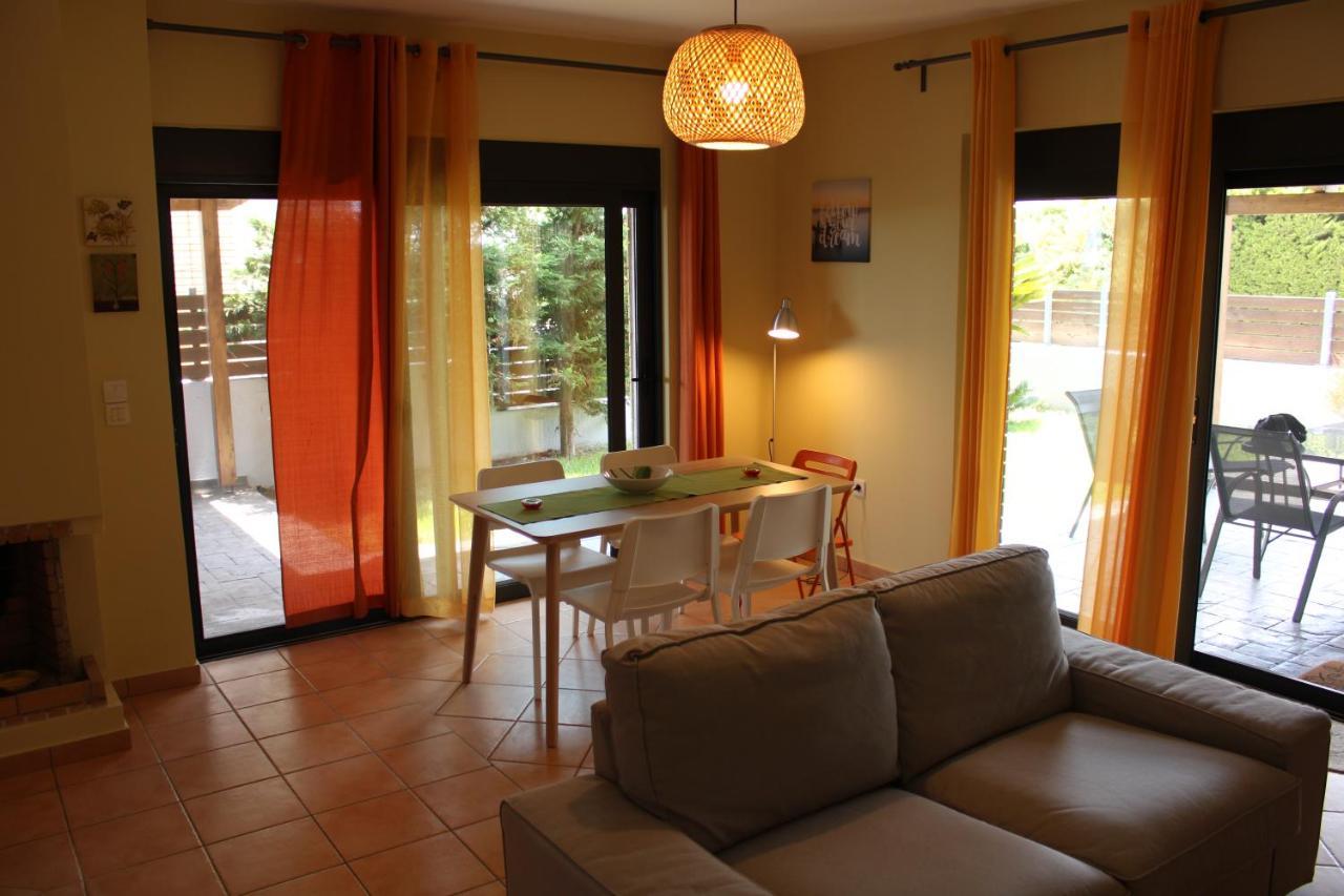 T&A Apartment,Near The Sea. Marathón 외부 사진
