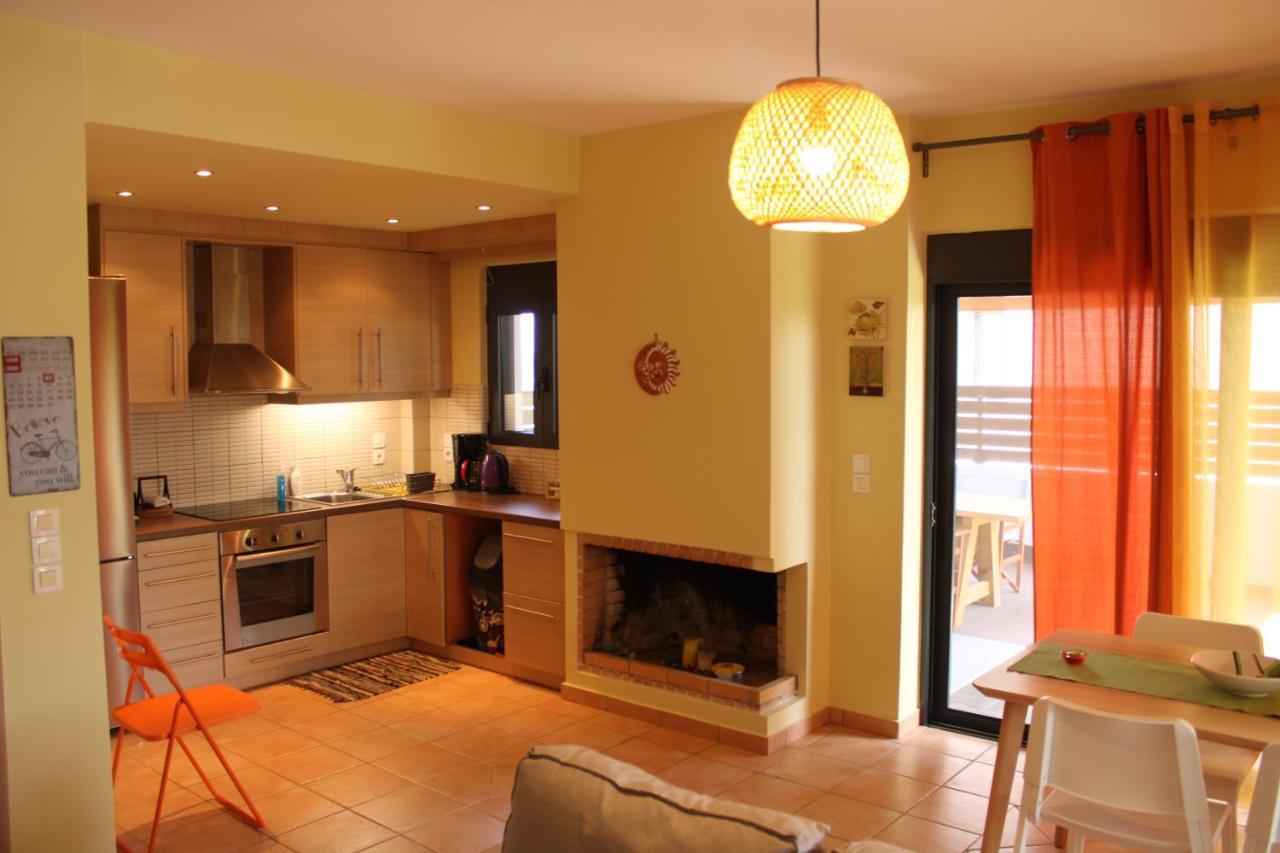 T&A Apartment,Near The Sea. Marathón 외부 사진