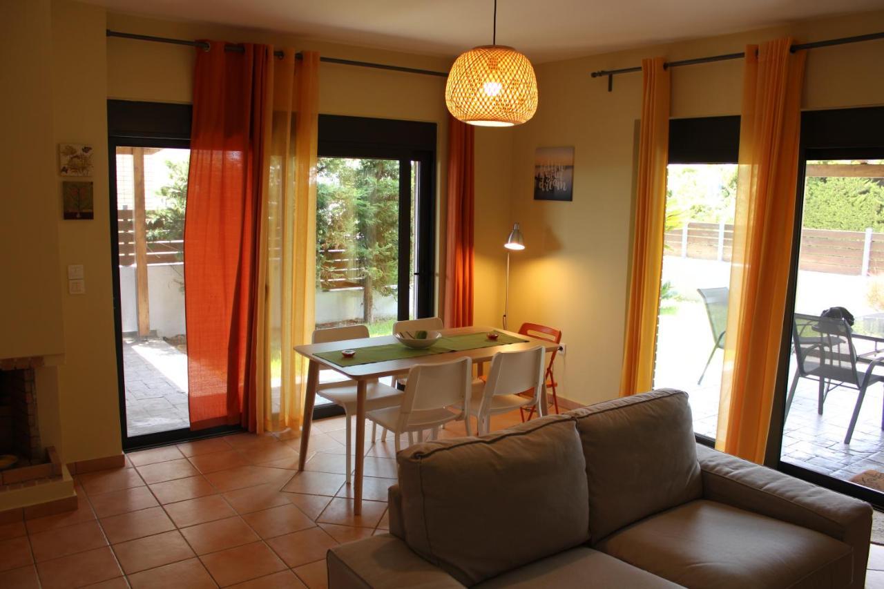 T&A Apartment,Near The Sea. Marathón 외부 사진