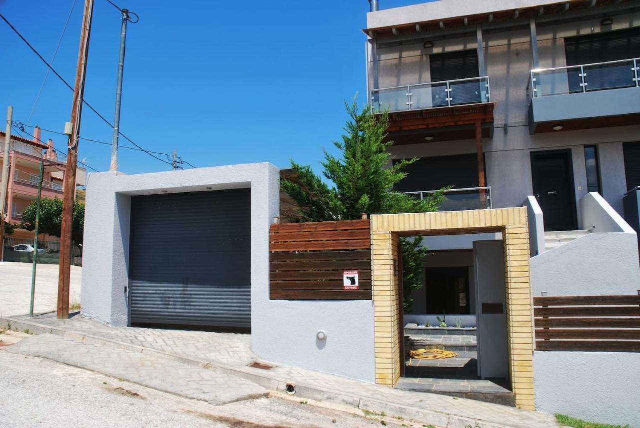 T&A Apartment,Near The Sea. Marathón 외부 사진